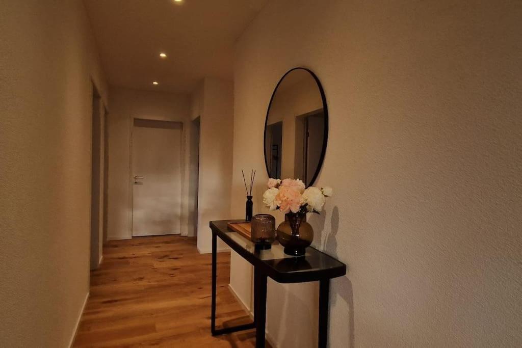 Visionary Hospitality - Premium Apartments With Parking, View, Washer, Kitchen And 10Min From City Rothenburg Esterno foto