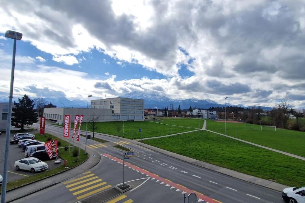 Visionary Hospitality Rothenburg, Lucerne - Premium Apartments With Free Parking, Washer, Kitchen, Terrace, 15' City Esterno foto